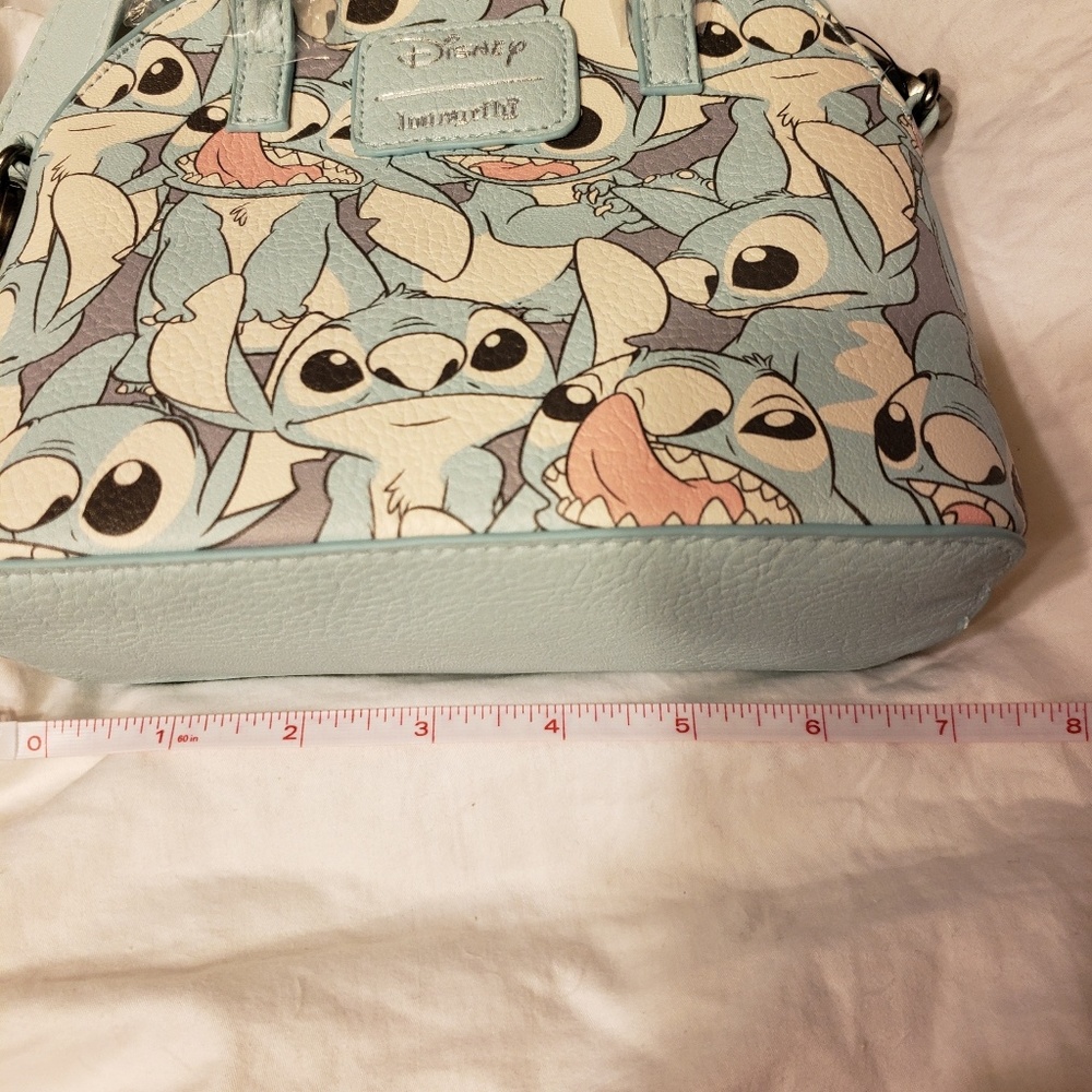 1 left!!! Loungefly (Disney's Lilo & Stitch) purse - Picture 4 of 7